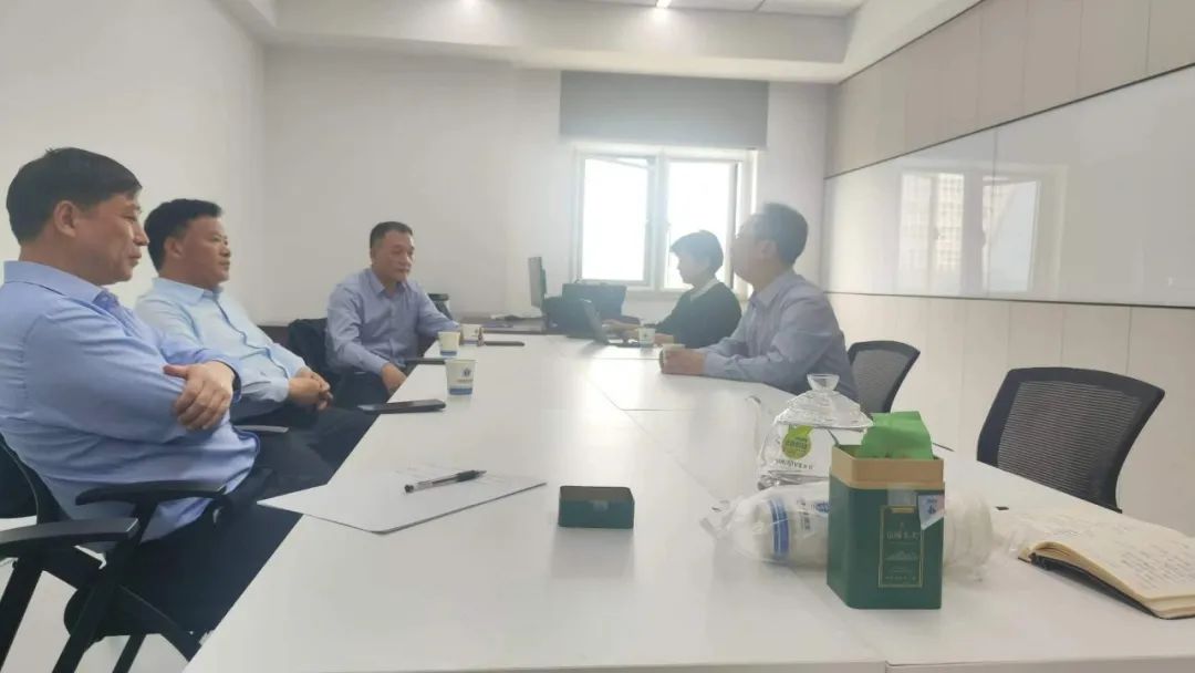 世界杯官方入口乳业集团与中原食品实验室签订战略合作协议