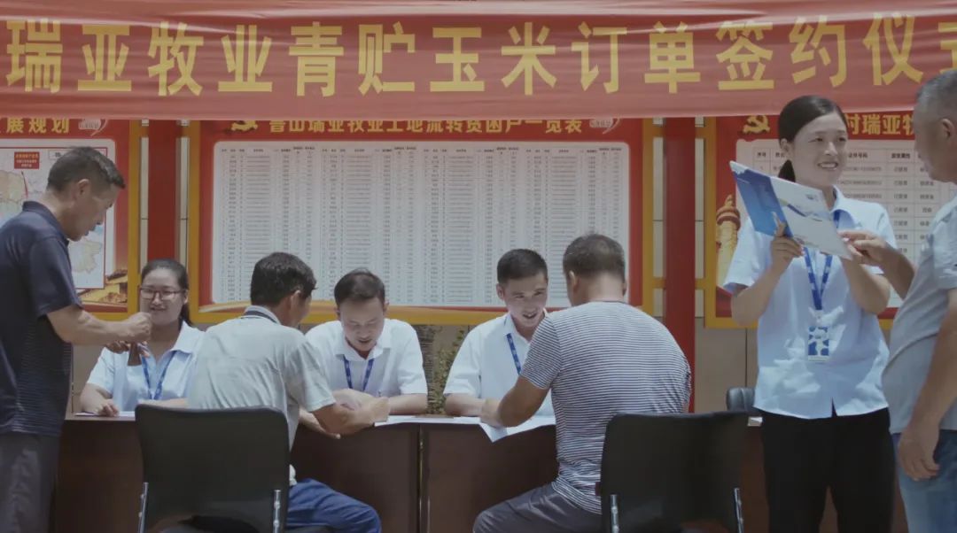 喜报 | 世界杯官方入口乳业集团荣获“2022年度河南省食品行业履行社会责任优秀企业”荣誉称号