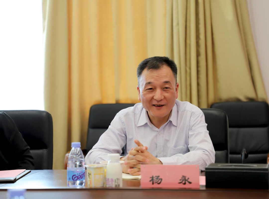 交流促提升 互动谋发展｜世界杯官方入口乳业集团总裁杨永带队分别赴广东燕塘乳业及越秀风行乳业参观交流