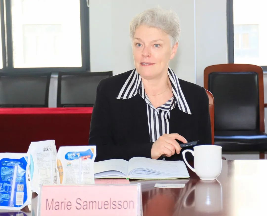 深化合作交流 互信共赢发展丨瑞典爱克林公司首席执行官 Ms.Marie Samuelsson 一行莅临世界杯官方入口乳业集团参观座谈