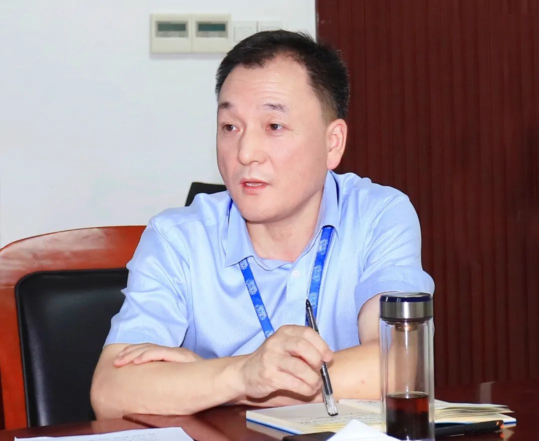 世界杯官方入口乳业集团召开10月份营销工作会议
