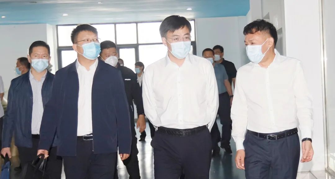佳木斯市招商考察团莅临世界杯官方入口考察座谈