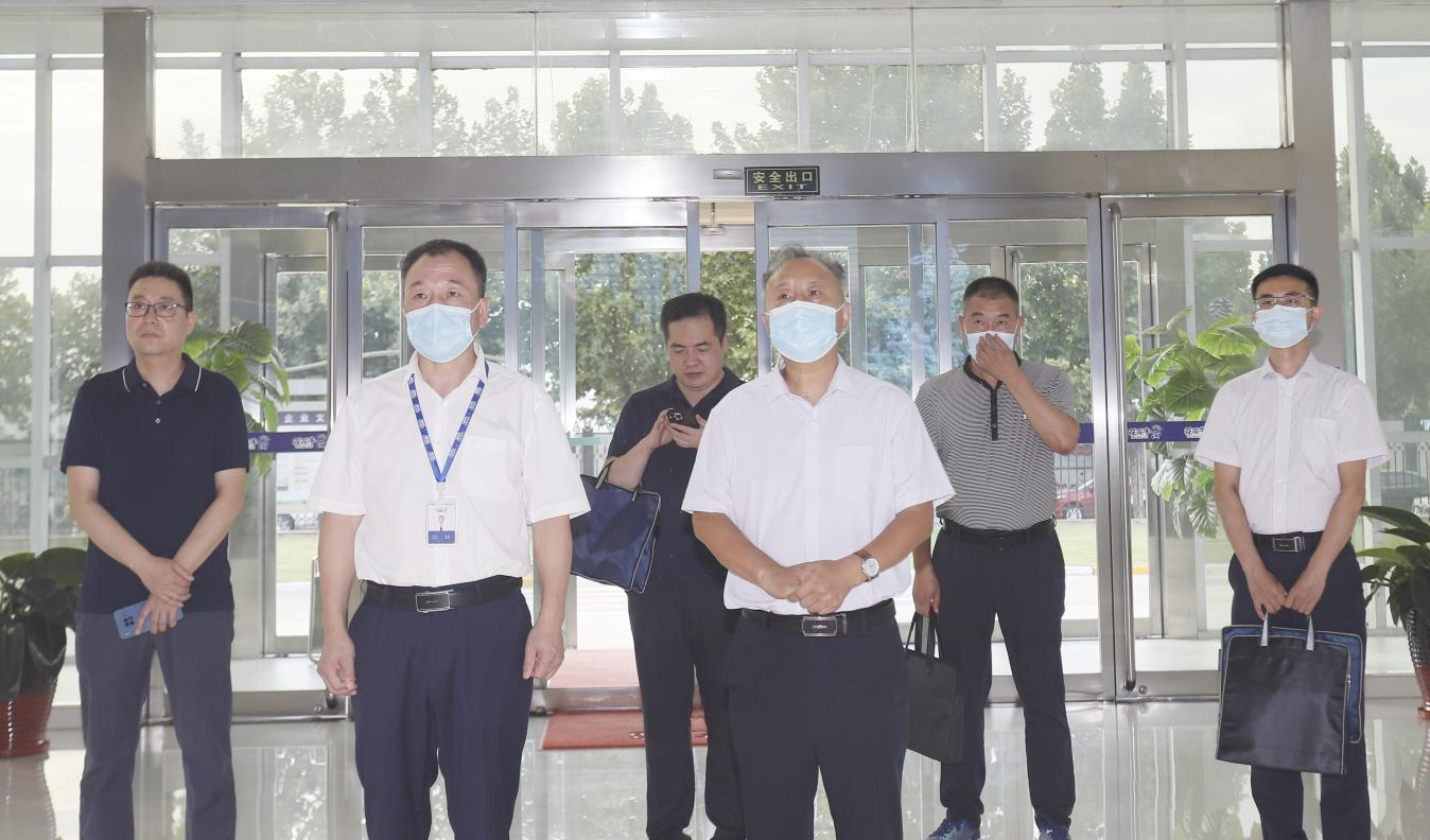 河南省“万人助万企”活动第一工作组 莅临世界杯官方入口乳业集团调研