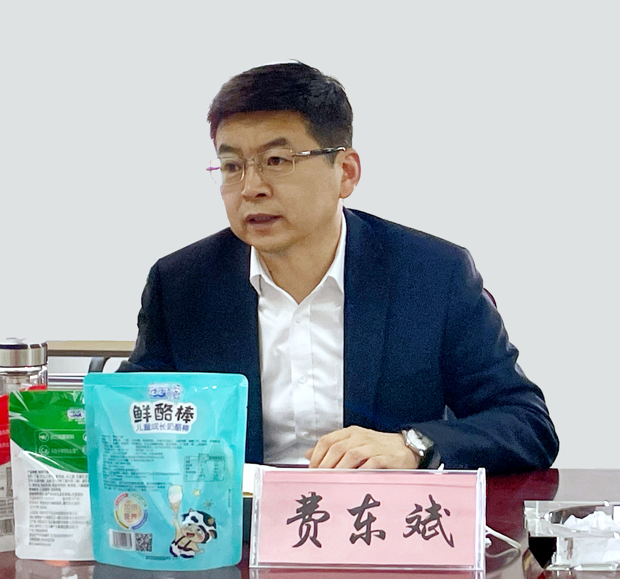 河南省委常委、副省长费东斌莅临 世界杯官方入口乳业集团调研