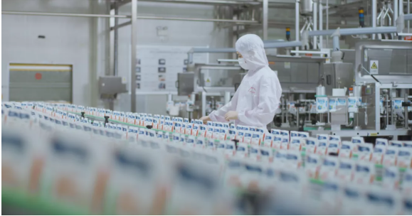 喜报 | 世界杯官方入口乳业集团被评为河南省第二批“两业”融合试点单位