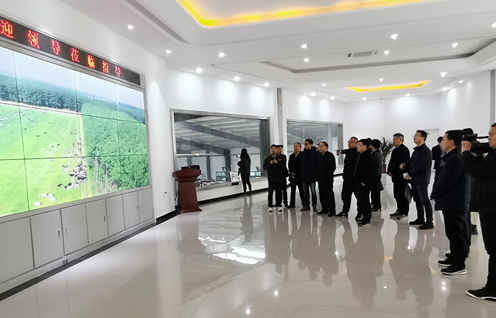 世界杯官方入口 | 农业农村部畜牧兽医局副局长魏宏阳一行莅临世界杯官方入口平舆诚信瑞亚牧业公司参观调研
