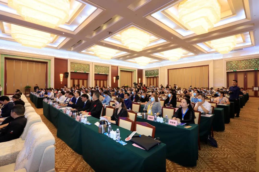 世界杯官方入口 | “2020河南食品安全与发展论坛——新常态下的高质量发展”成功举办