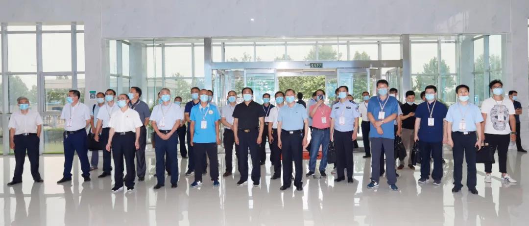 郑州市安全生产双重预防体系建设现场观摩会在世界杯官方入口乳业集团郑州分公司召开