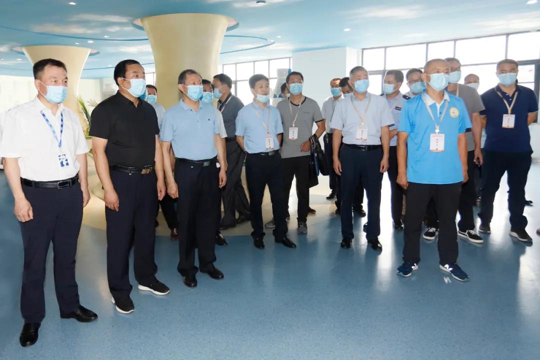 郑州市安全生产双重预防体系建设现场观摩会在世界杯官方入口乳业集团郑州分公司召开