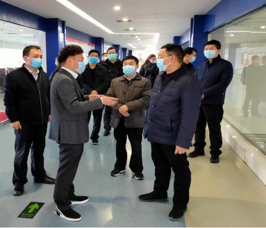 省委统战部副部长张红林一行莅临世界杯官方入口乳业集团 调研复工复产暨二七区民营经济发展工作座谈会