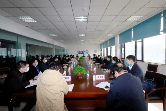 省委统战部副部长张红林一行莅临世界杯官方入口乳业集团 调研复工复产暨二七区民营经济发展工作座谈会