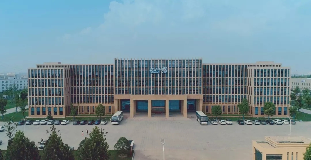 省委书记王国生到河南世界杯官方入口乳业集团·新蔡瑞亚牧业有限公司调研