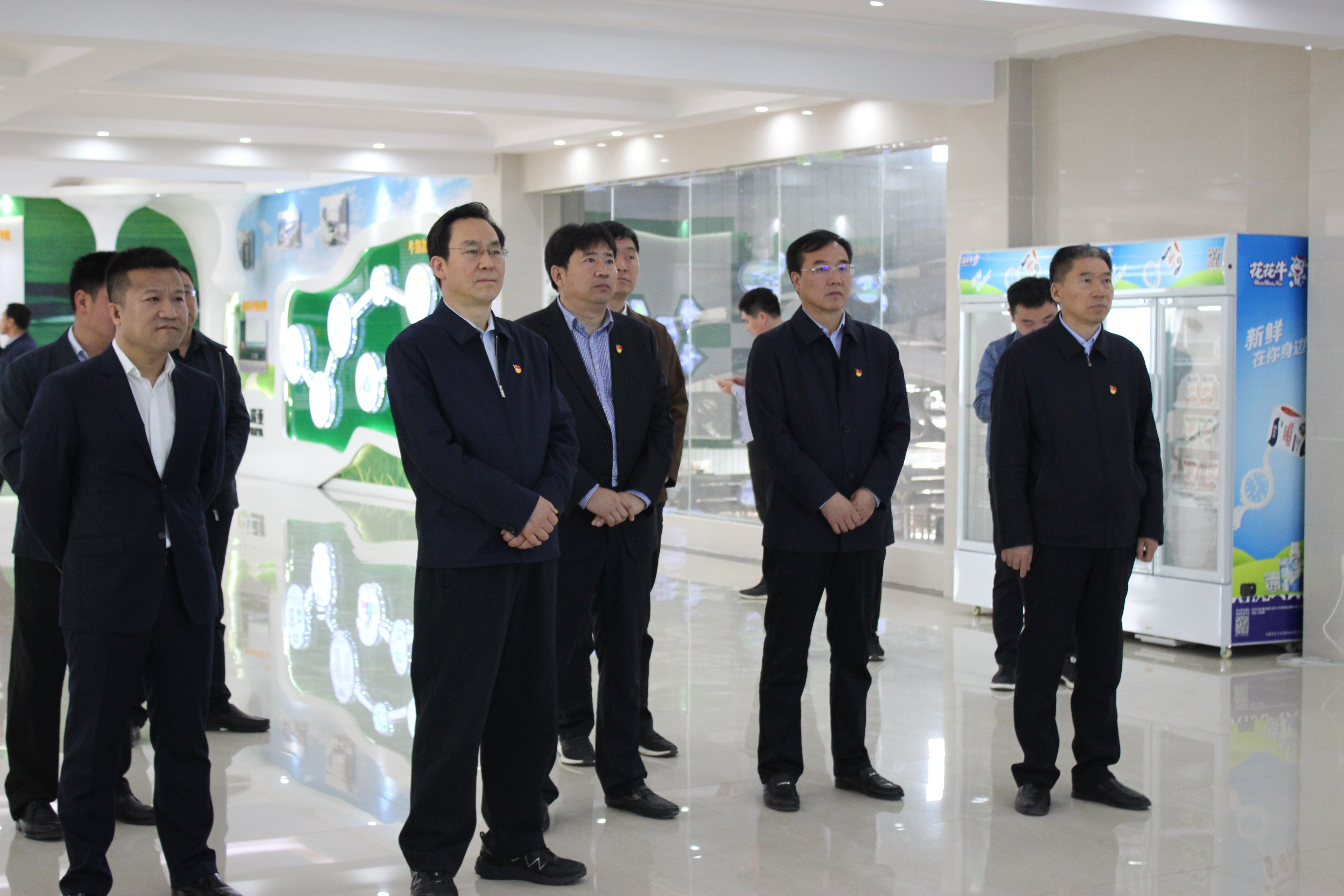 河南省委常委、组织部部长孔昌生 莅临河南世界杯官方入口集团鲁山瑞亚牧业有限公司调研