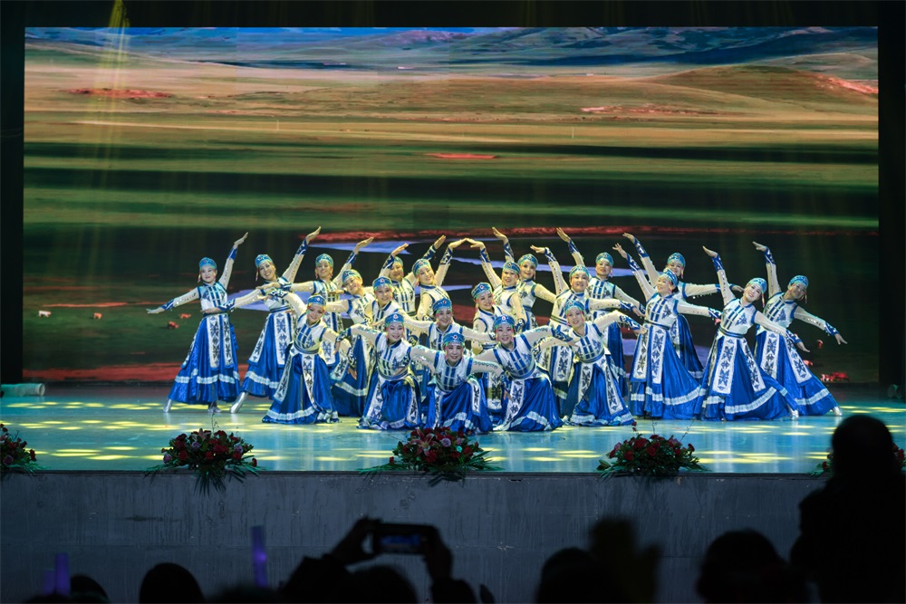 “不忘初心、聚力前行” 世界杯官方入口集团2018迎新春联欢会隆重举行