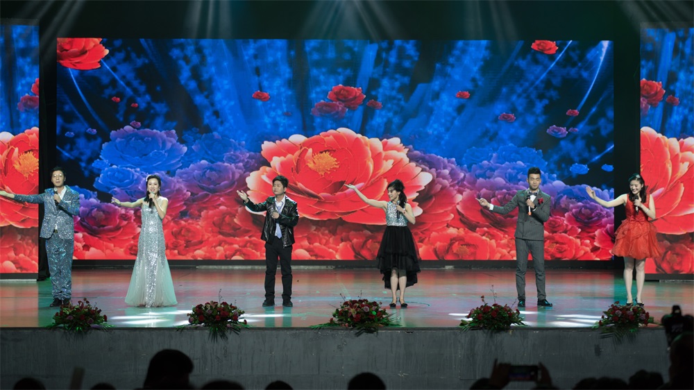 “不忘初心、聚力前行” 世界杯官方入口集团2018迎新春联欢会隆重举行
