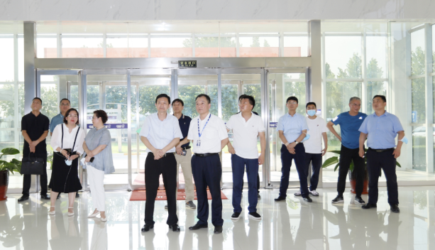快讯|郑州市二七区委副书记、区长虎荣鑫莅临河南世界杯官方入口乳业集团调研