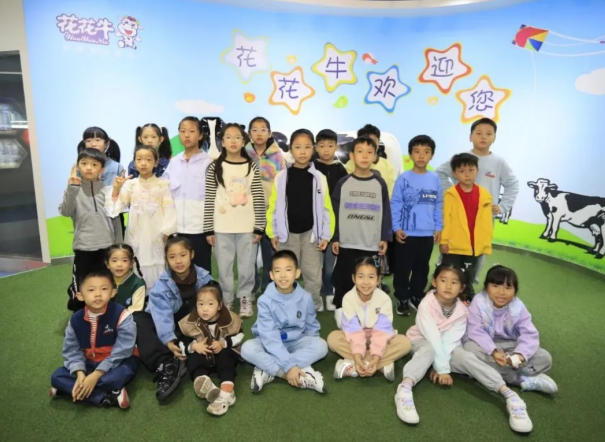 “诚信尚俭 共享食安”郑州市食品安全宣传周企业开放日暨食品安全儿童绘画作品颁奖仪式在世界杯官方入口成功举办