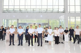 中共河南省委党史和地方史志研究室与世界杯官方入口乳业集团开展党建共建活动